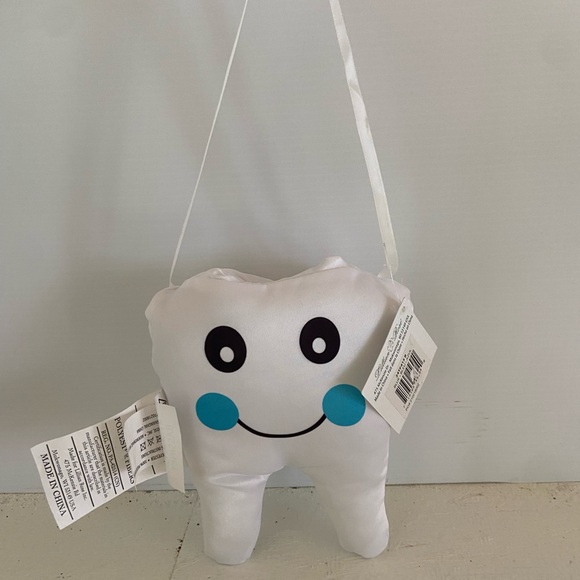 NWT Lillian Rose Tooth Fairy Hanging Pillow with Pocket for tooth - Picture 1 of 7